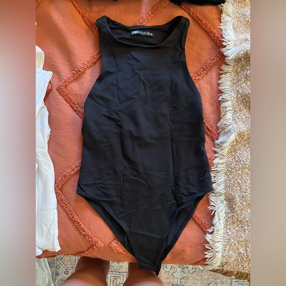 Black basic tanks small - Picture 2 of 2